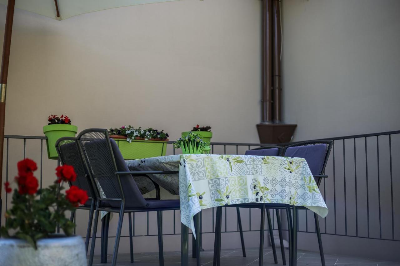 Apartman Danijela Zagorje Екстериор снимка
