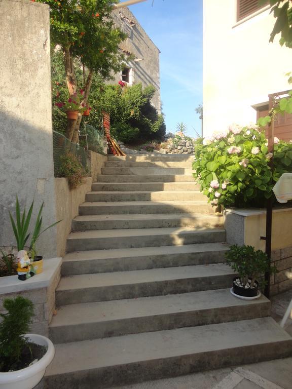 Apartman Danijela Zagorje Екстериор снимка